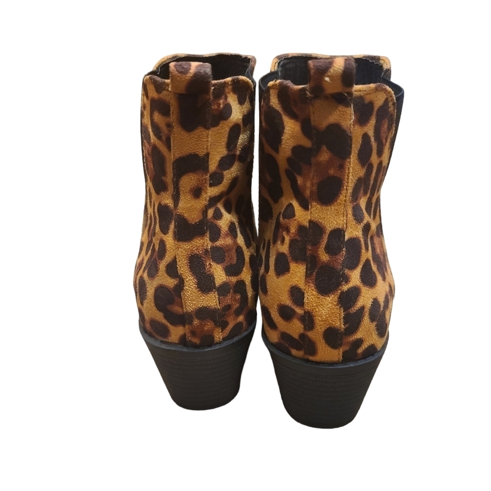 Forever Booties Women's Animal Print size 8.5 New without Box - Picture 4 of 7